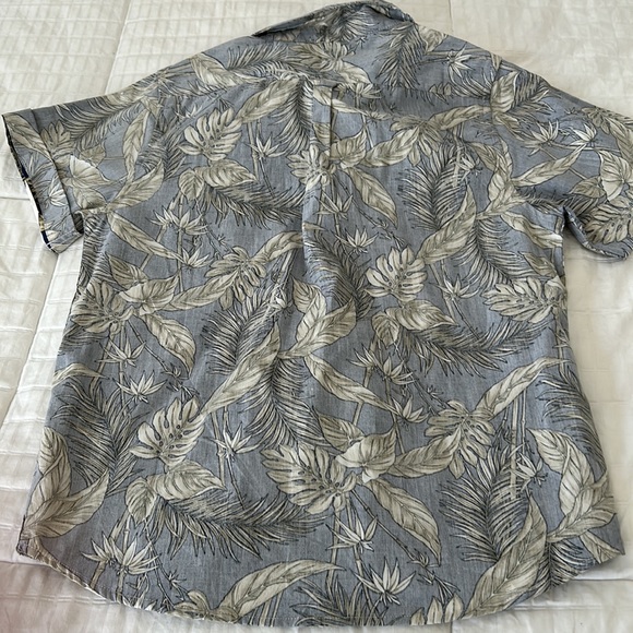 NWT!  Boys Level 10 poplin button shirt.  Size M or 10/12 - Picture 4 of 4